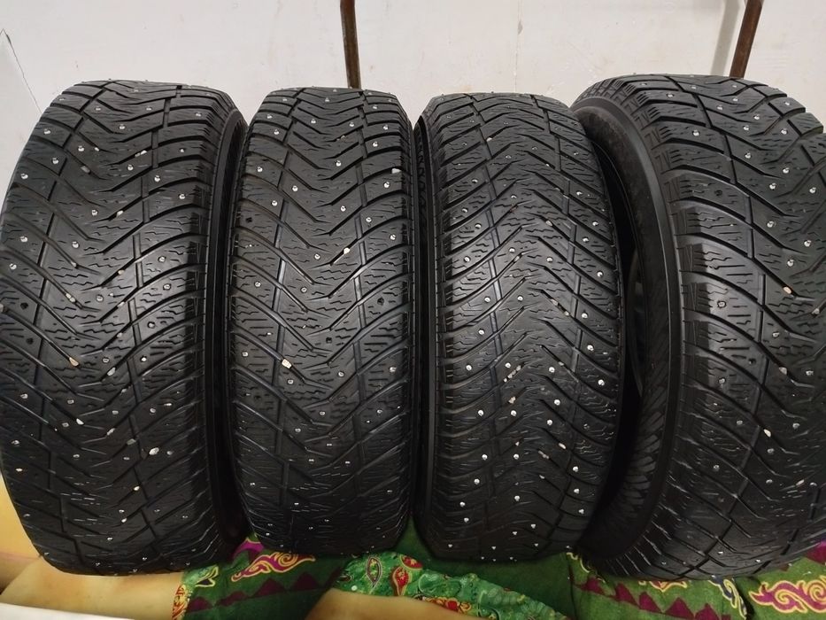 Продам зимние шины