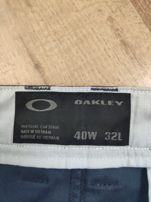 Pantaloni Oakley mărimea 40x32