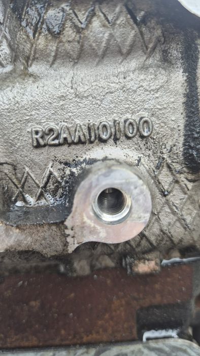 Vând chiuloasa mazda 6,2.2 R2AA