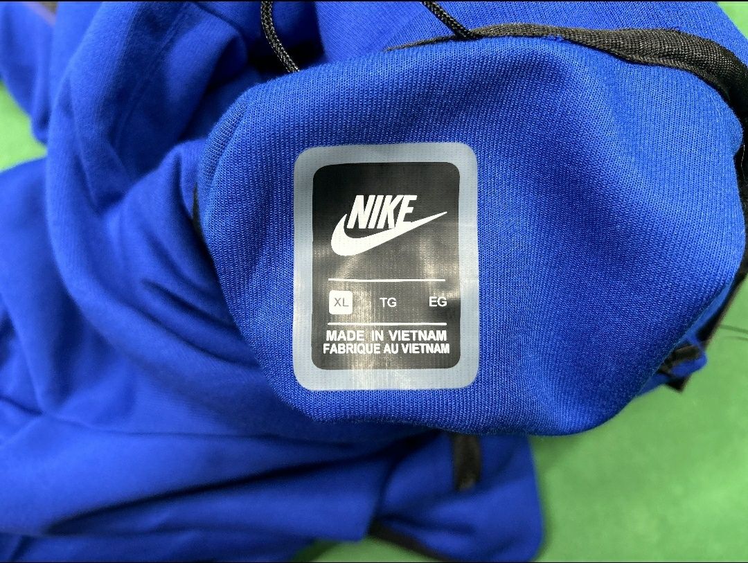 Nike tech fleece dark blue