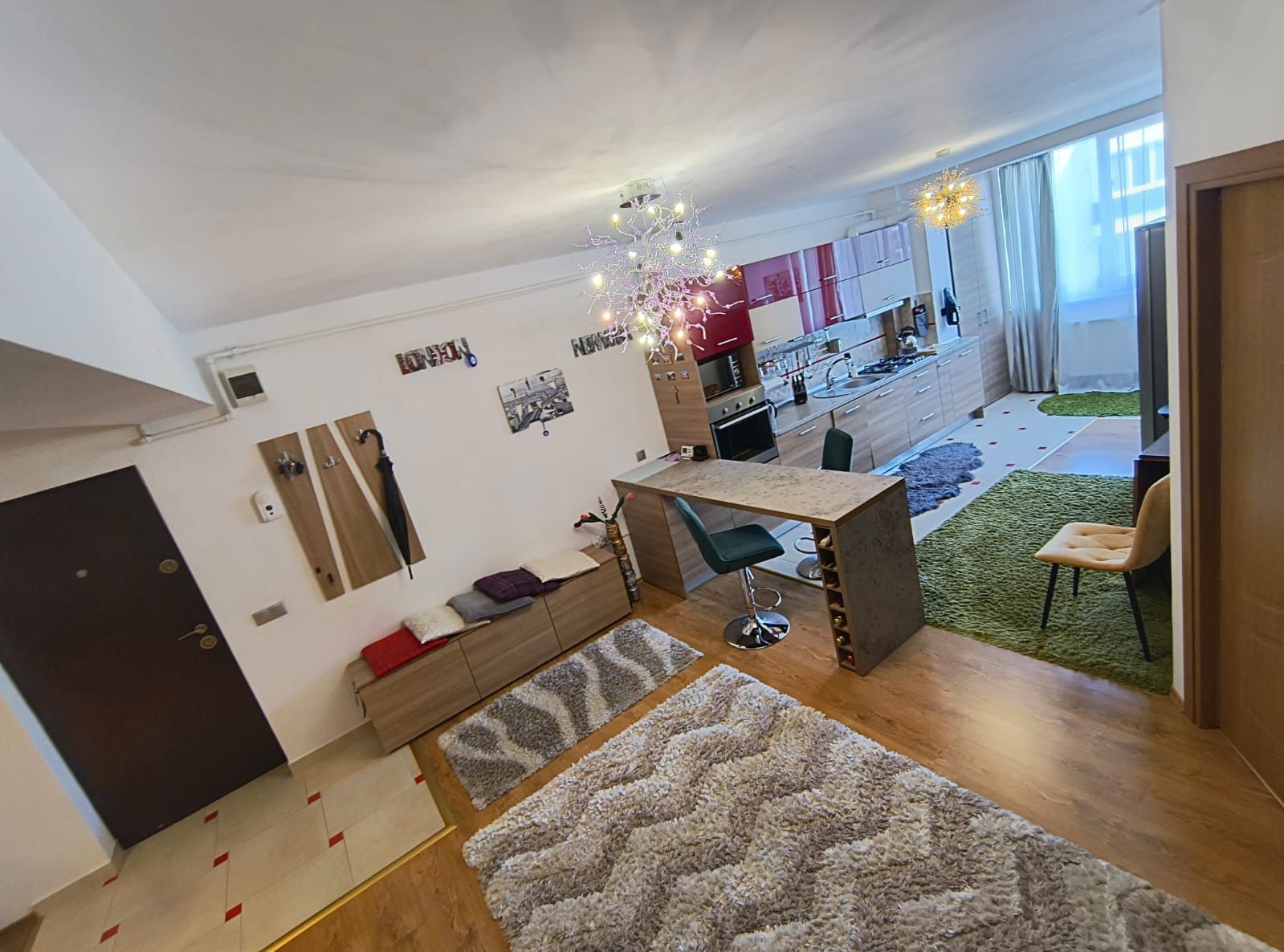 Vând Apartament de Lux