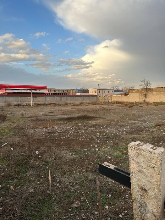 Земля продаётся 37-соток Яшнабад рн массив Панельный имеется Ж/Д Ветка