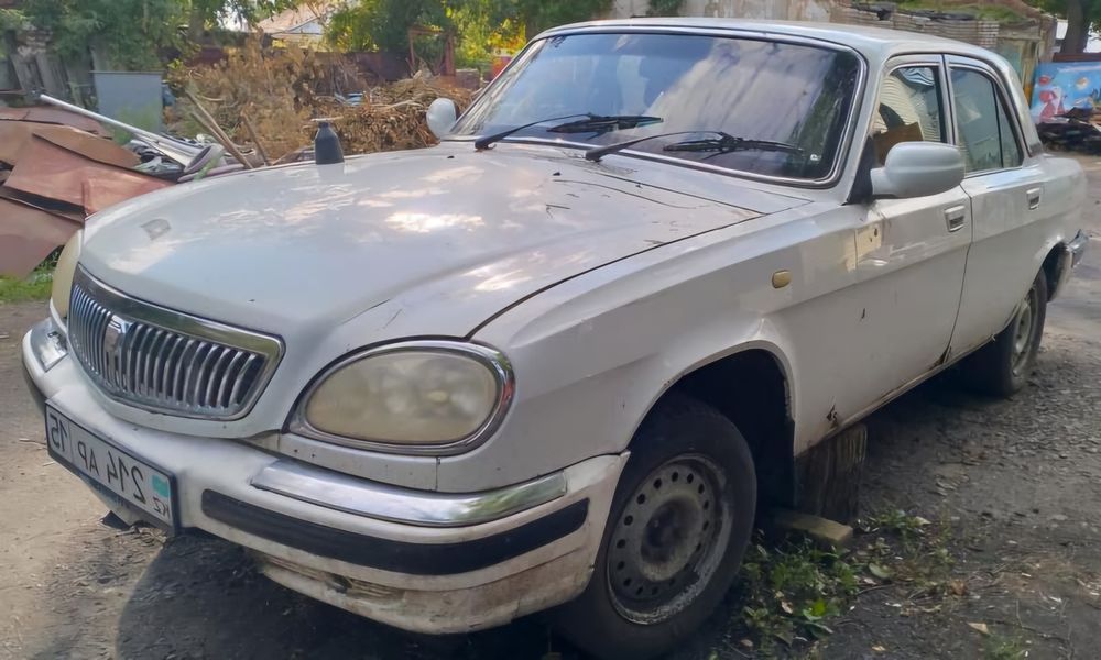 Автомобиль ГАЗ 31105