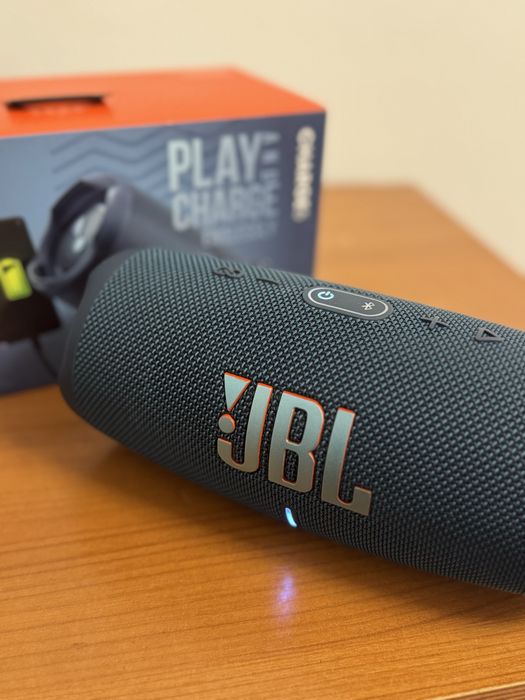 Boxa JBL Charge 5, folosita 2 luni