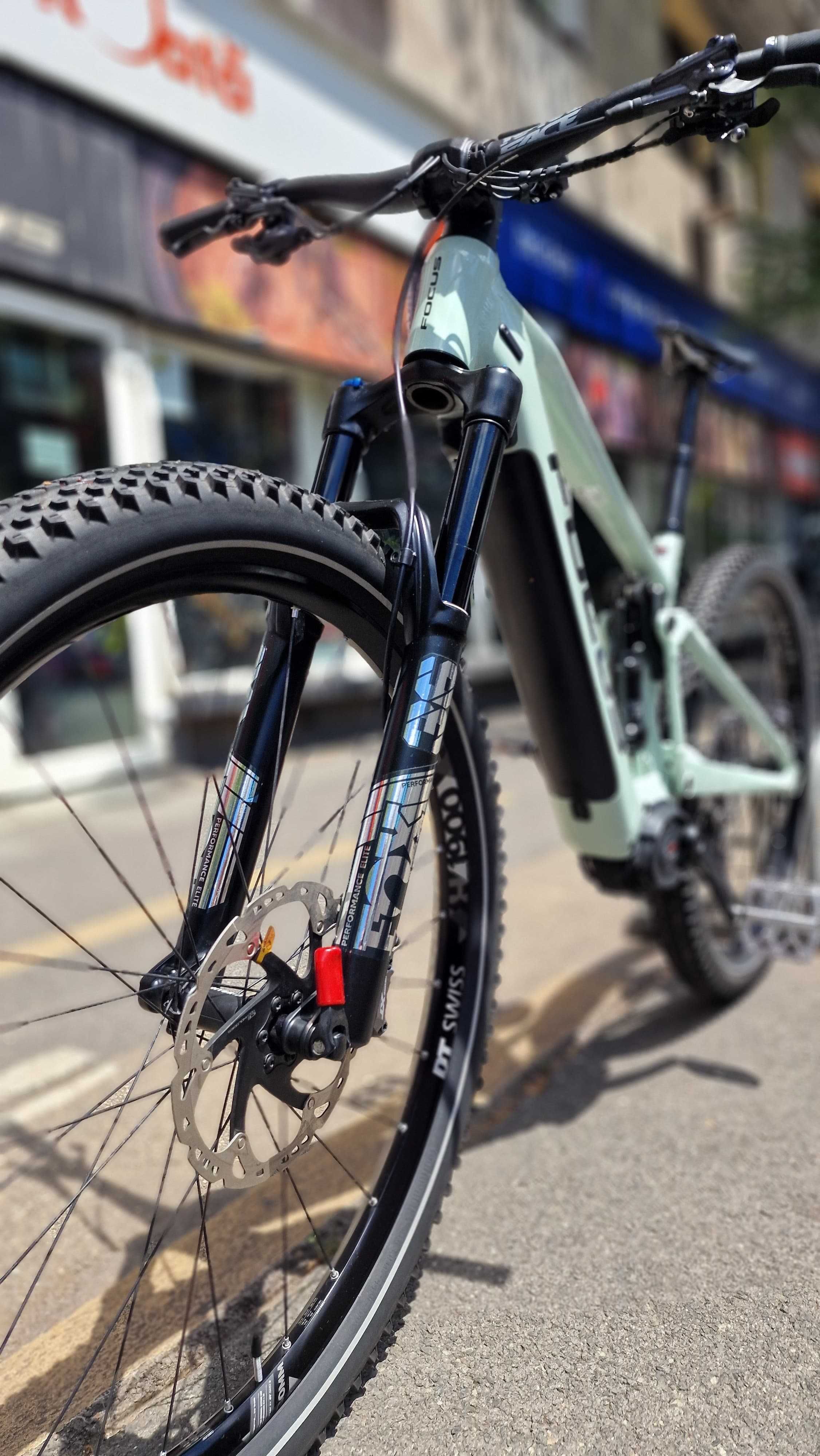 Bicicleta Electrica E-Bike Focus Jam2 6.9 - Speedbox inclus 40km/h