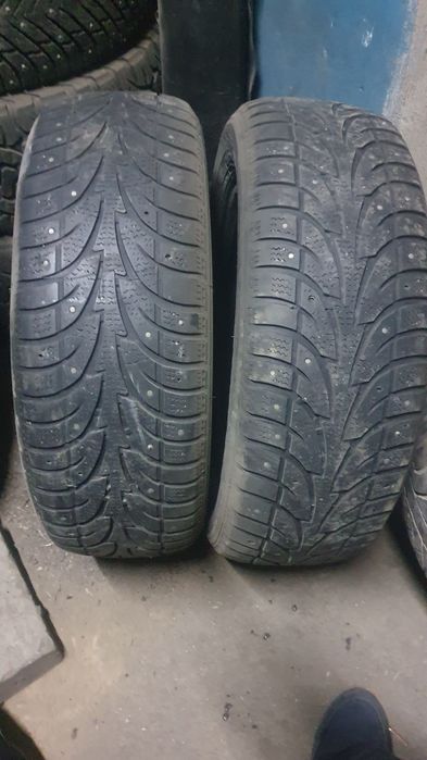 Продам две шины r 17