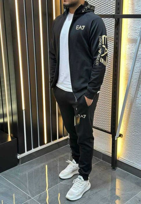 Trening bărbați Ea7