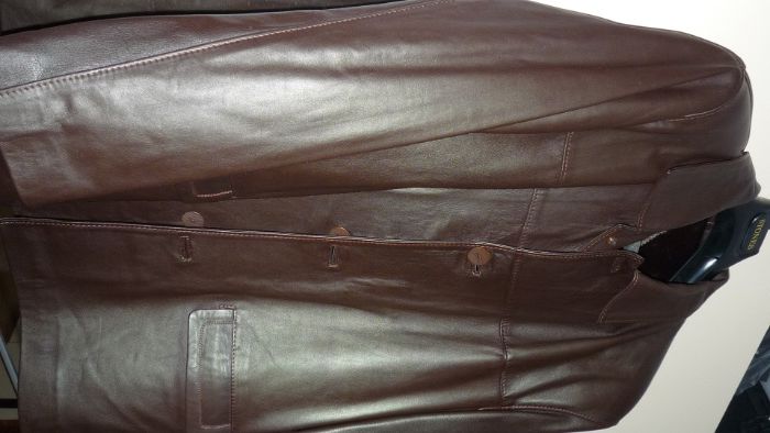 Sacou  barbati din piele, nou, Targu-Mures.