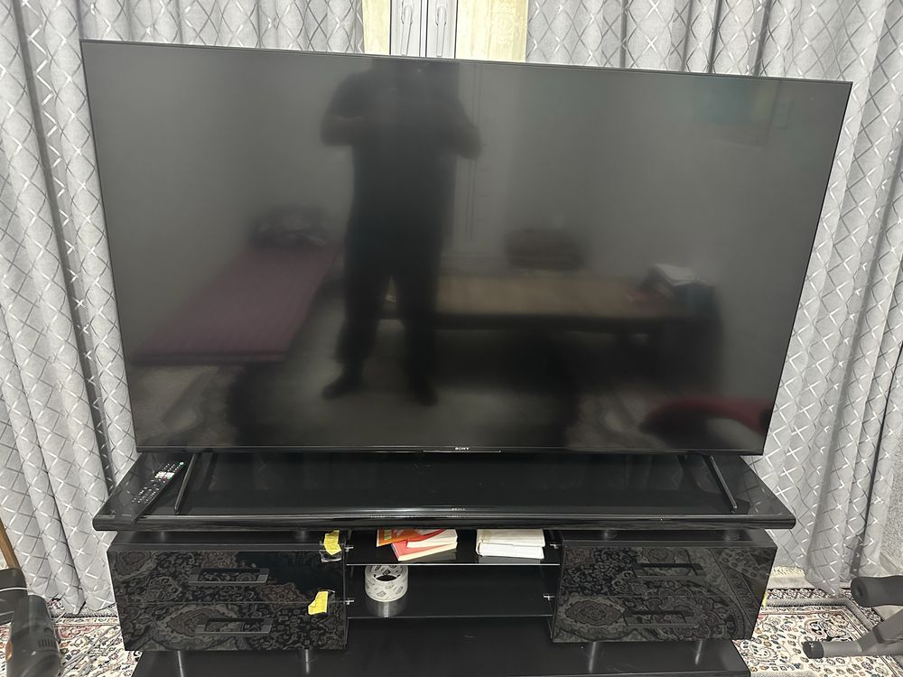 Телевизор SONY 1200$