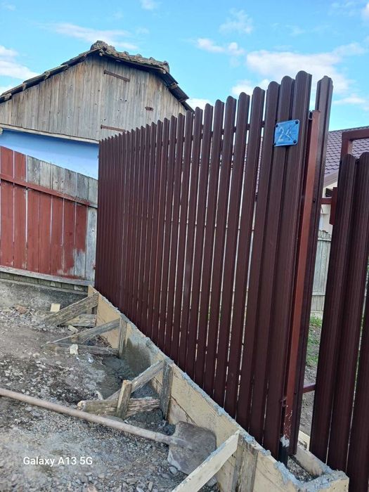 Garduri din sipca metalica, panou tip jaluzele, tabla, plasa si BCA