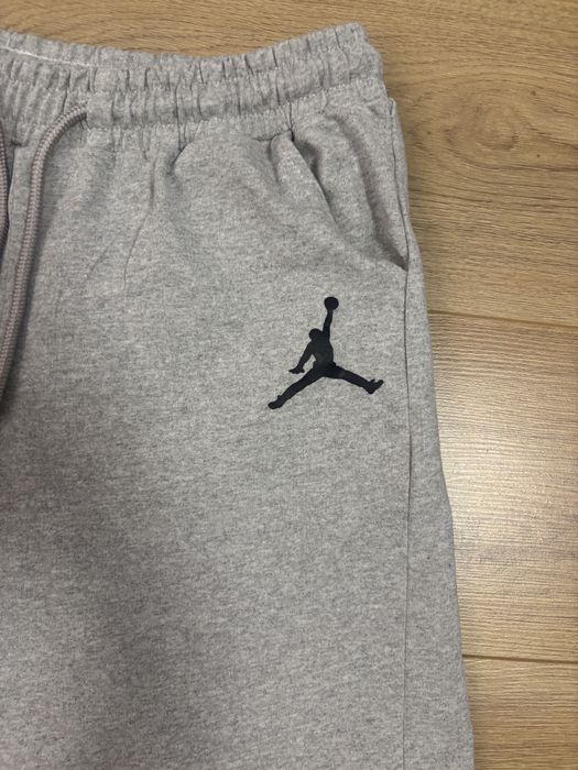 Pantaloni scurti Jordan barbati gri, Marimea M