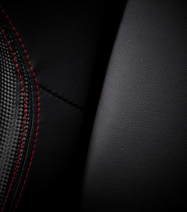 Игровое кресло HyperX STEALTH—ПУ кожа, 4D подлокотники