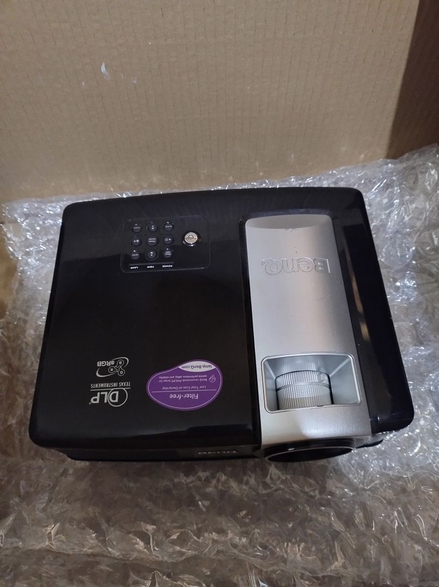 Projector BENQ MP525-V