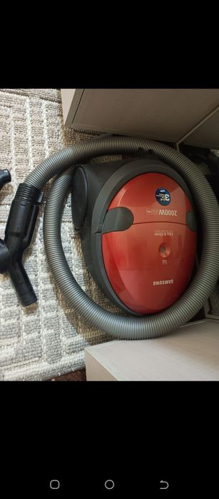 Продам Пылесос Самсунг 2000W