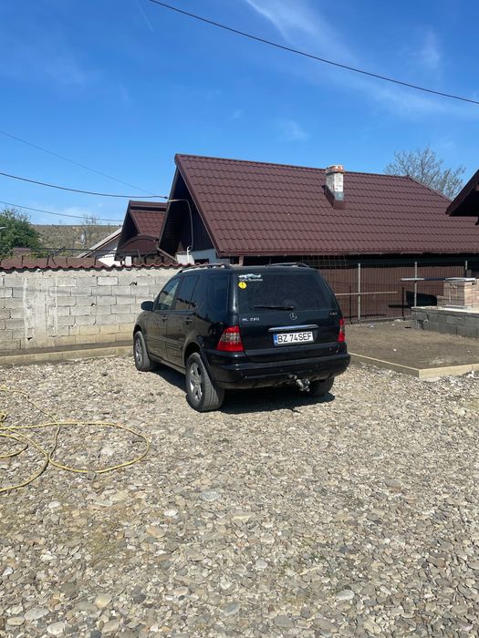 Mercedes ml 270 an 2005 masina de plimbare