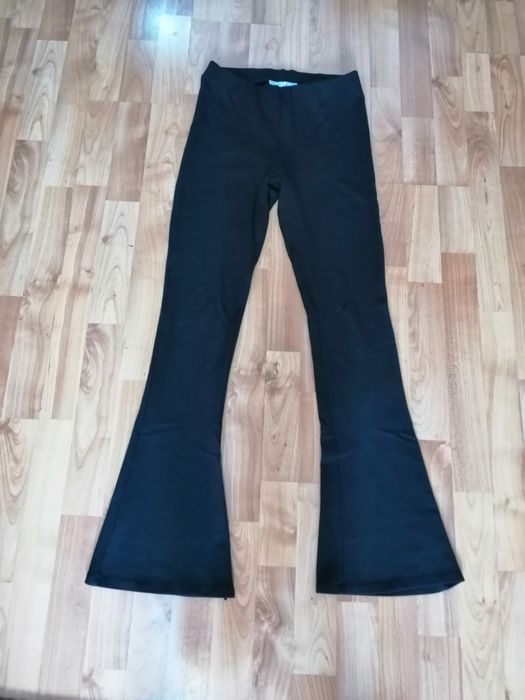 Pantaloni evazați Zara