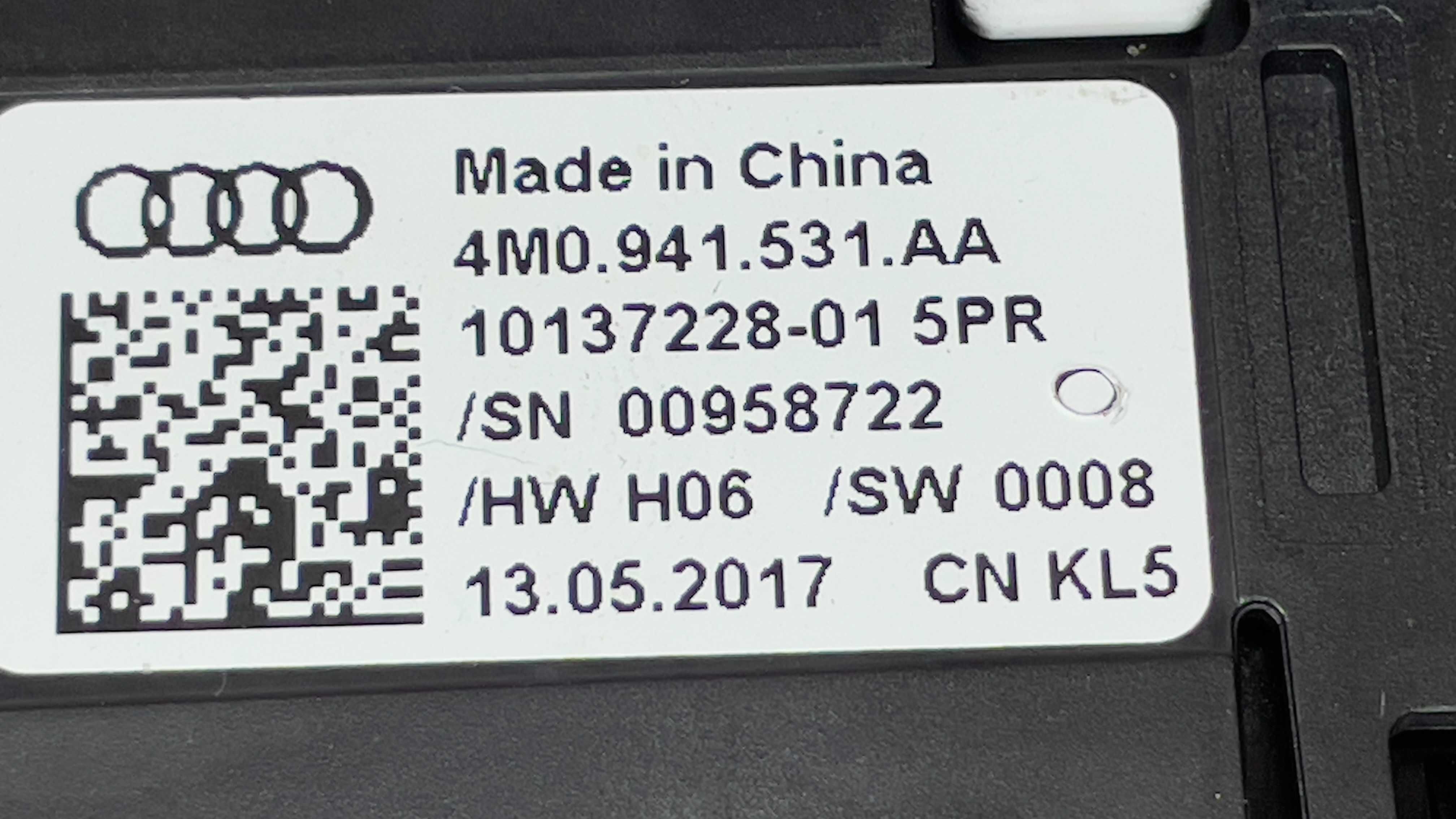 Копче ключ за фарове AUDI А4 А5 Q7 4M0941531AA