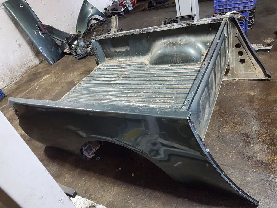 Bena Mitsubishi L200 2006 - 2010 VERDE (653) MODEL LUNG