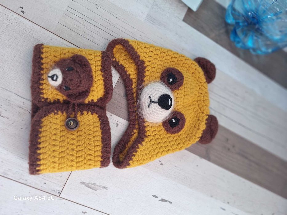 Детска вълнена шапка и шал мечо