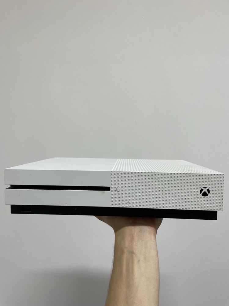 X box one s 1trb