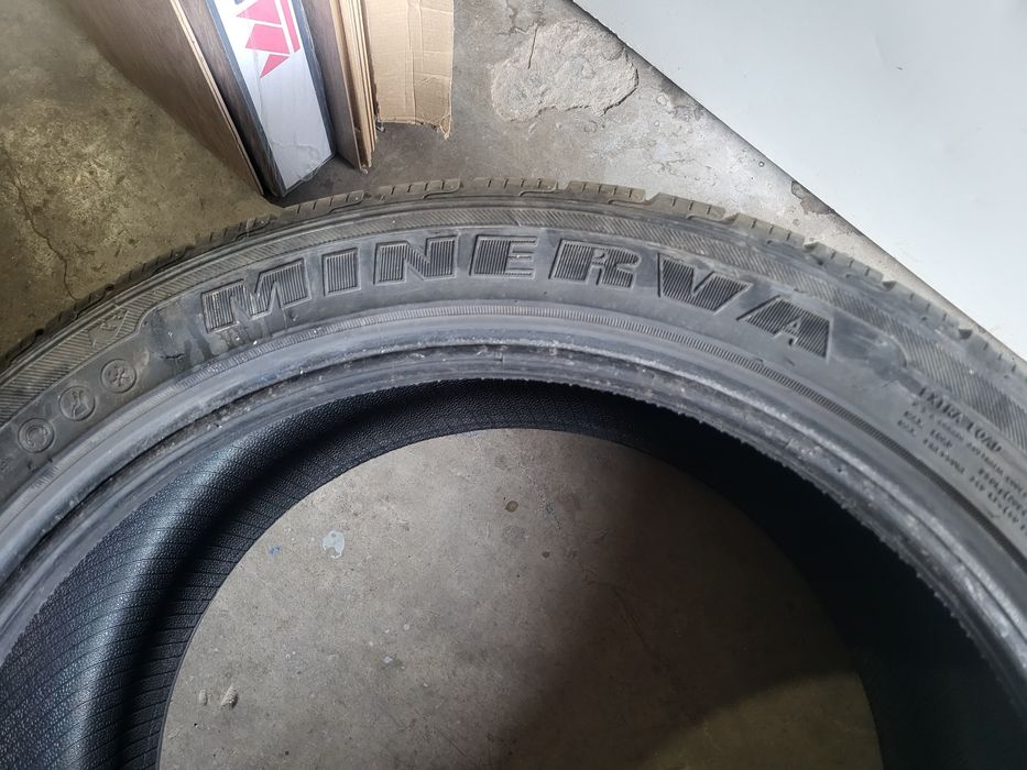 Anvelope iarna 275/40 R20  315/35 R20 aproape noi