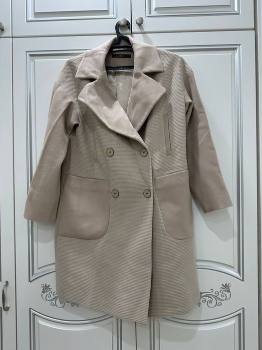 Продам Пальто осеннюю