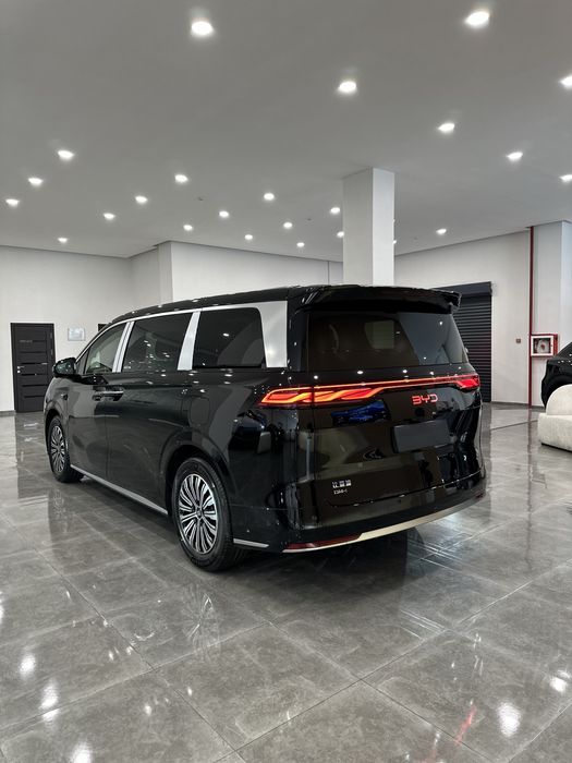 BYD XIA gibrid 2025