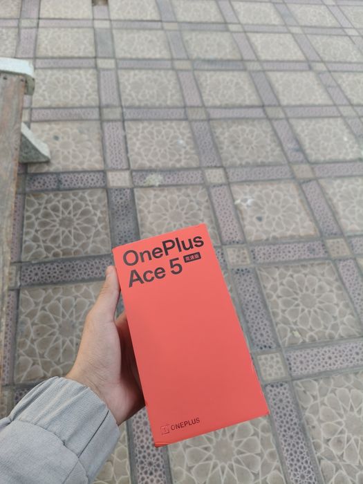 OnePlus Ace 5 racing edition