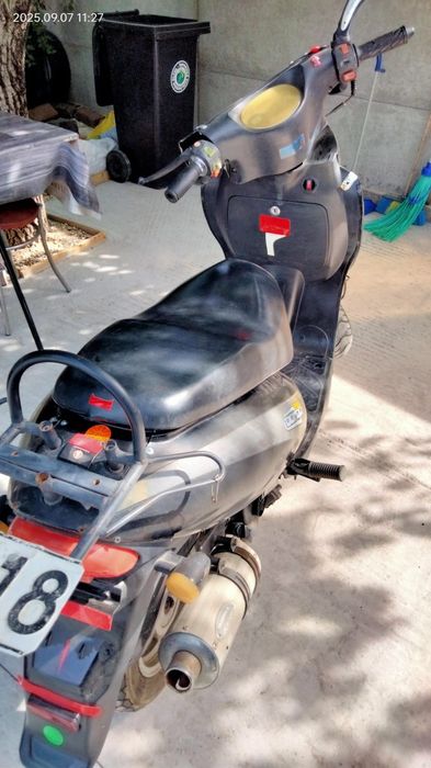 VÎND MOTO SCUTER ,,BAOTIAN,,întreținută la un preț de 900 lei .
