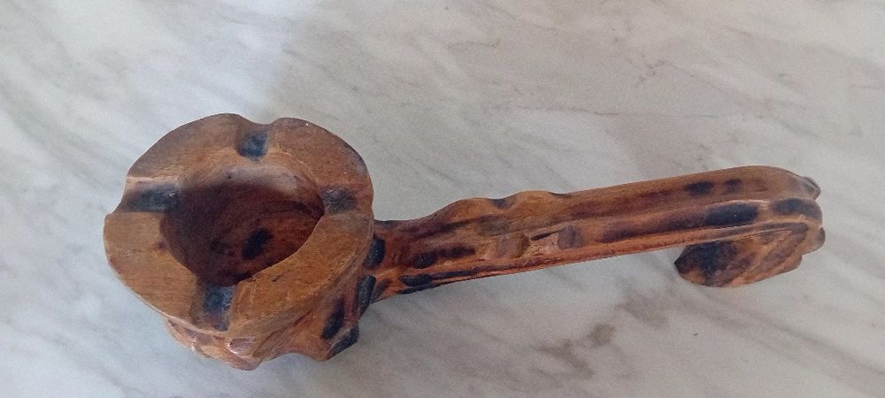 Декоративни предмети от соца.