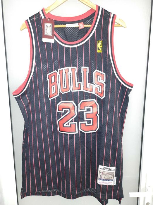 Maieu de basket NBA Mitchell & Ness cu Chicago Bulls, #23 Jordan (XXL)