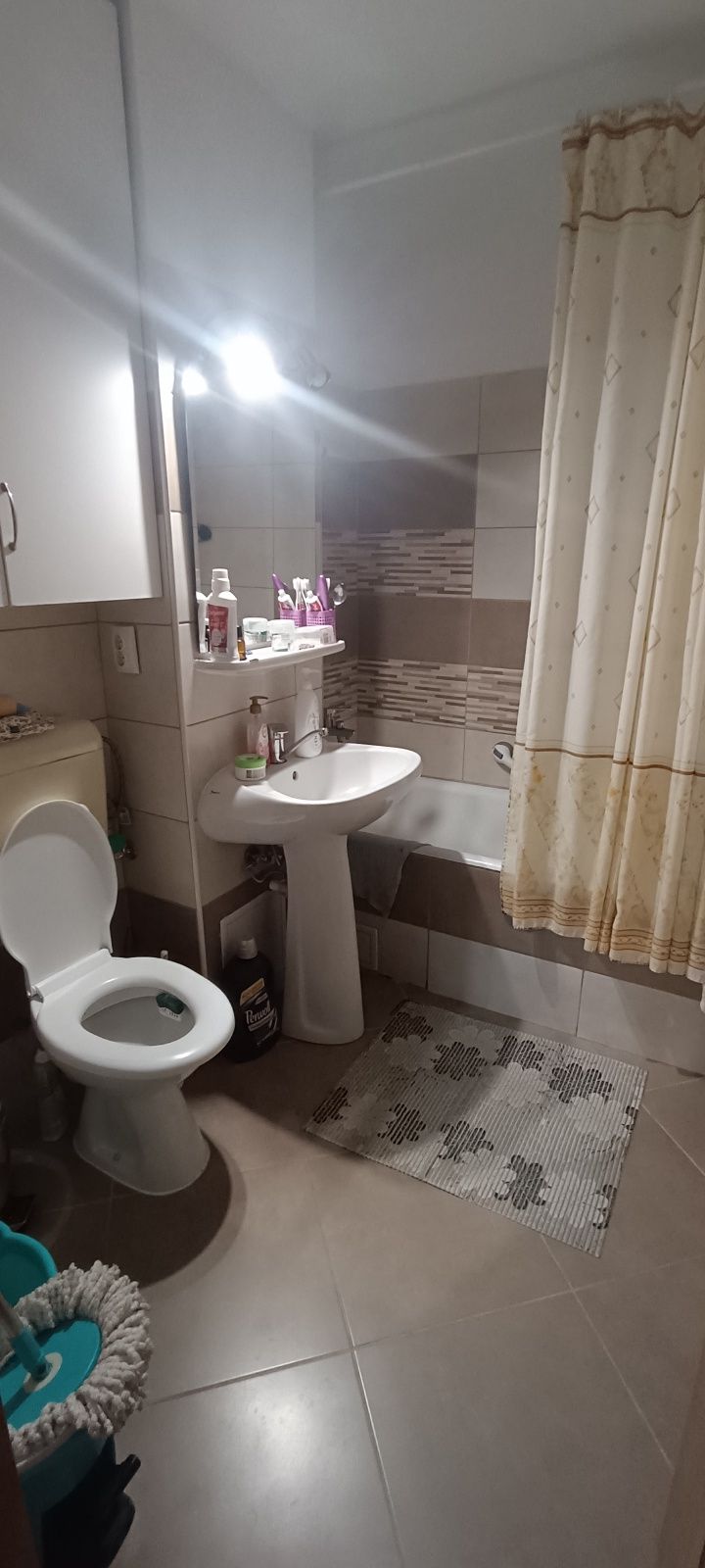 Vând apartament 4 camere cartier nou TRIAJ Brașov 96 metri
