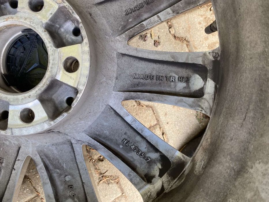 Оригинални джанти със зимни гуми Mercedes R18 5x112