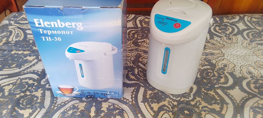 Термопот на 3 л.