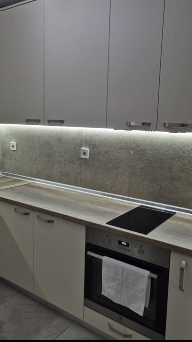 Дава се под наем Двустаен апартамент в Пловдив, Кършияка - 73 кв.м за 500 € - Снимка #1