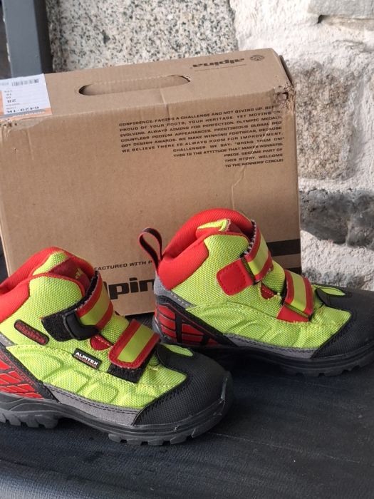 Чисто нови боти ALPINA