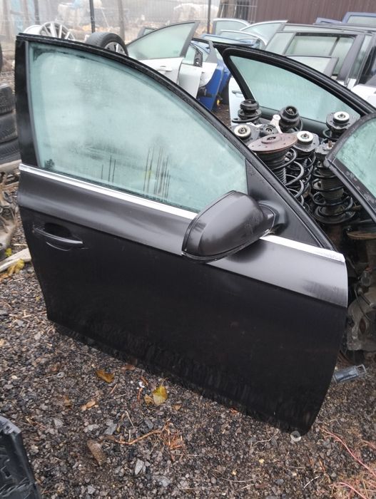 Aripa audi A4 b8.5 LZ7L