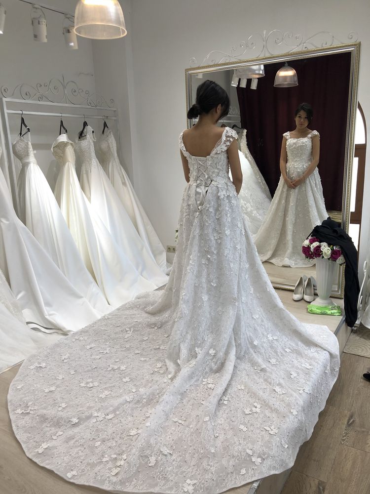 Продам свадебное платье от бренда assyl bridal