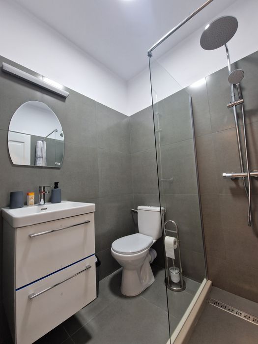 Studio lux Faleza Nord – mobilat complet, termen lung