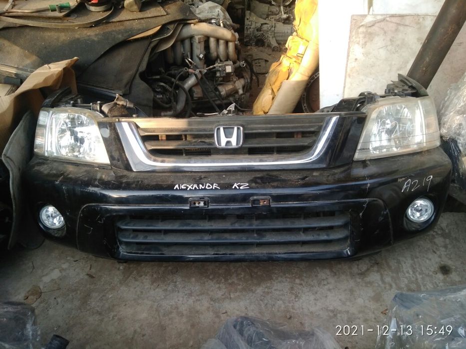 Хонда CR-V, 97-00г, бампер, телевизор, решетка радиатора.