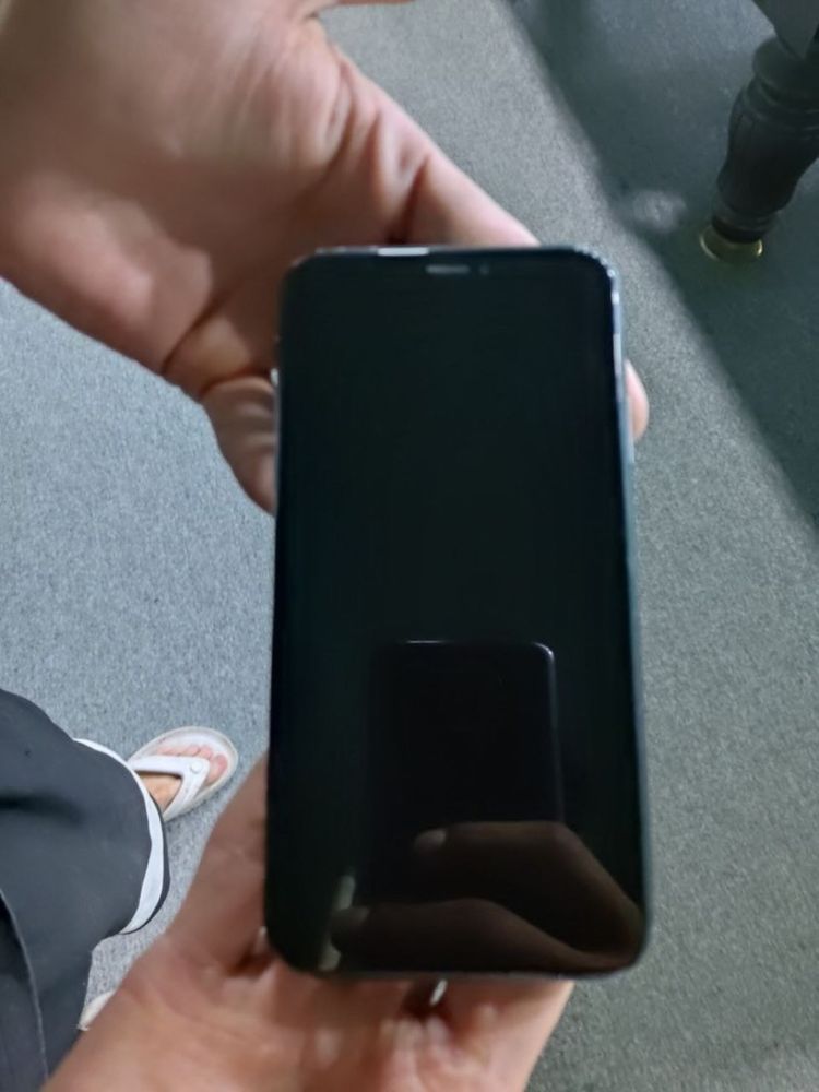 Продаётся Iphone XR 64Gb
