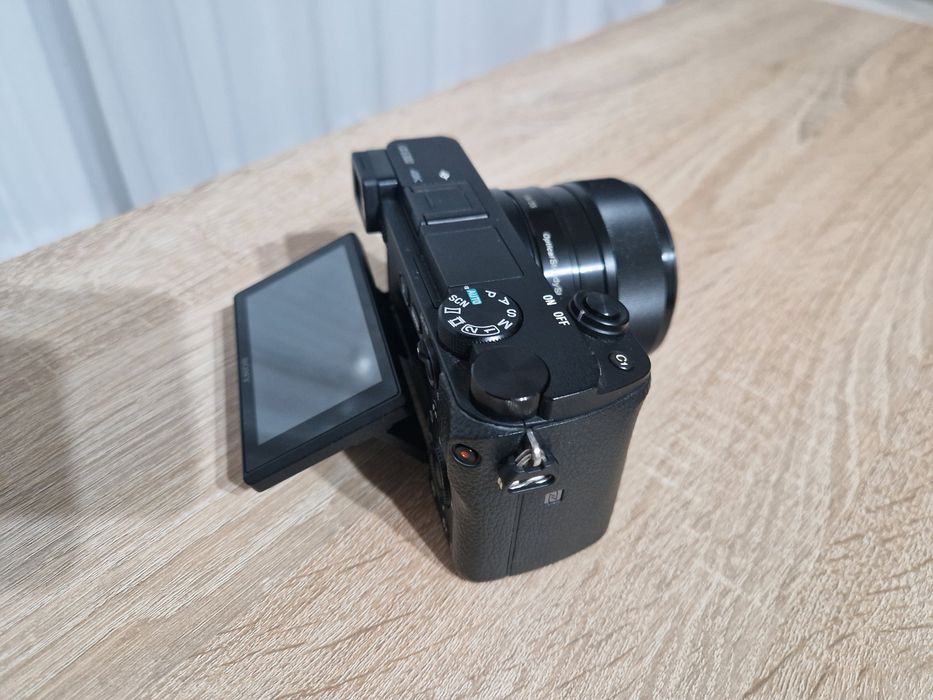 Sony a6300 kit/ob.35mm f1.8 / gimbal / baterii