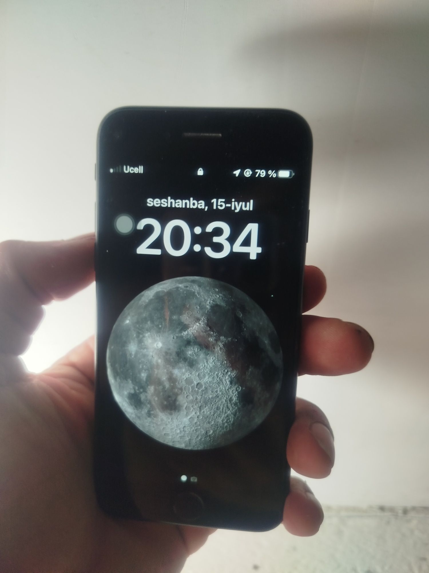 Iphone 8 xotira 64gb