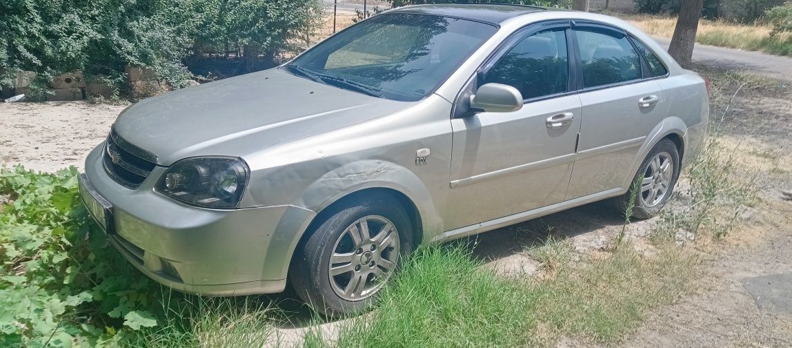 Lasetti 1.8 АКП 2009йил.