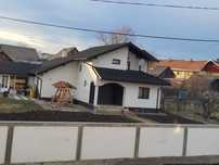 Casa de vânzare sau schimb cu apartament