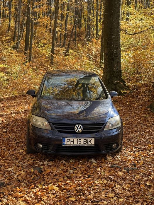 Vând Golf 5 plus