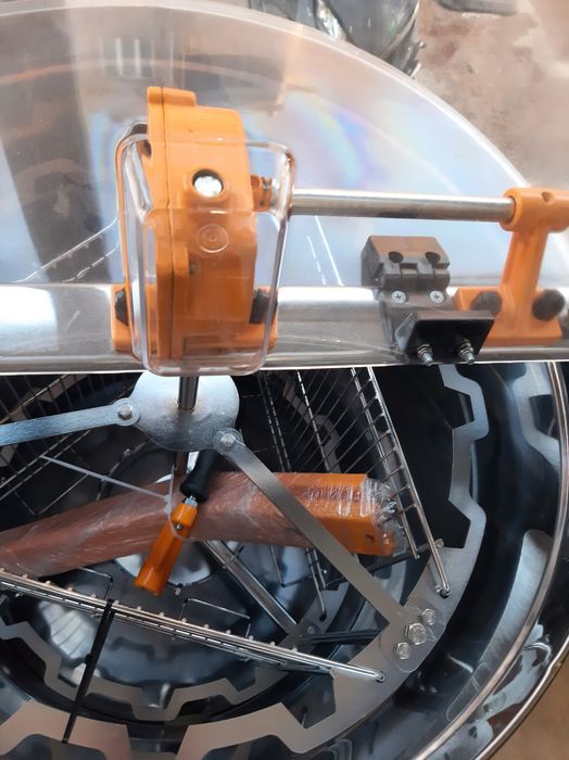 Центрофуга за мед радиална 3/12 електрическа 12/220