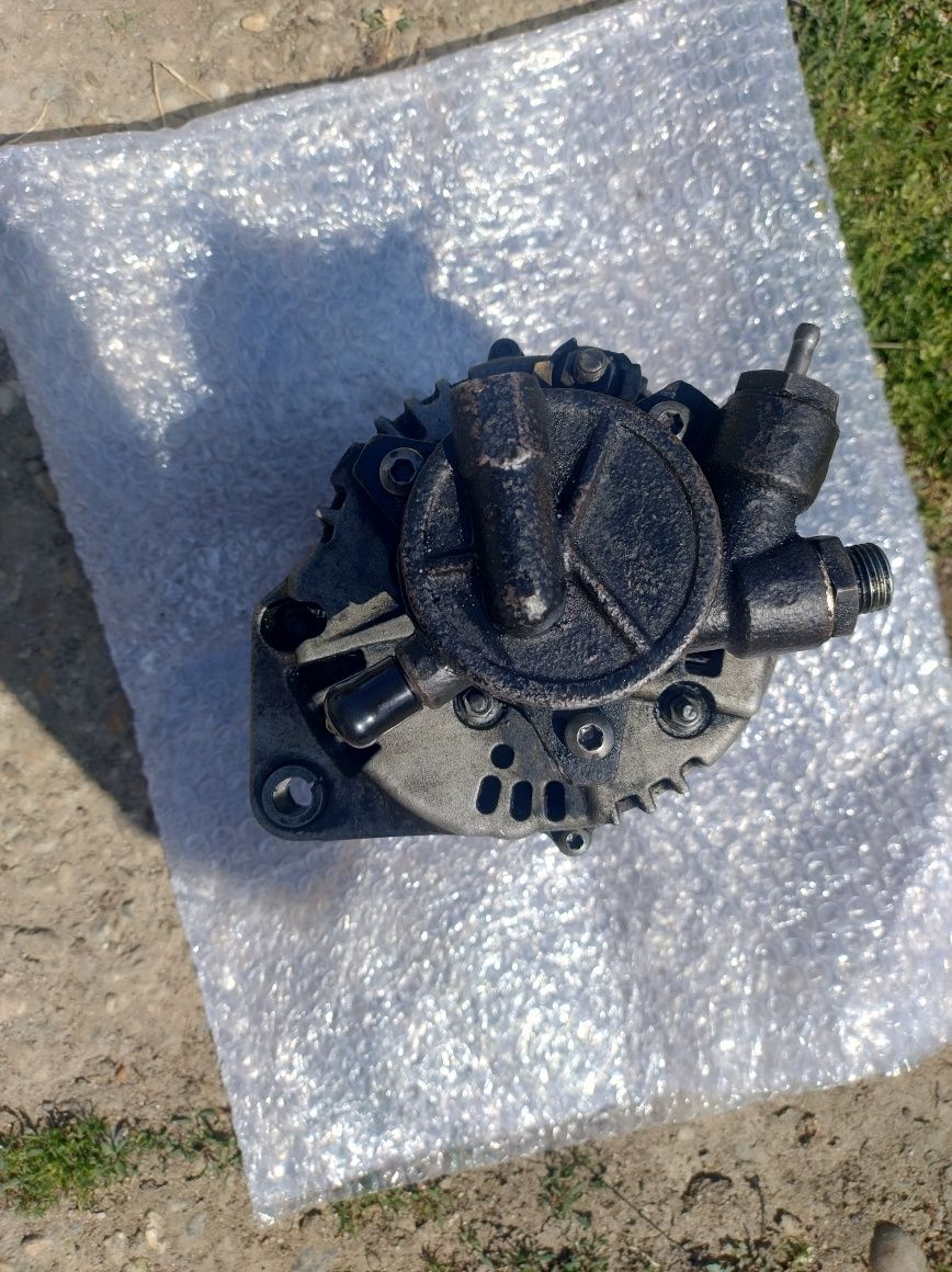 Alternator  Opel.