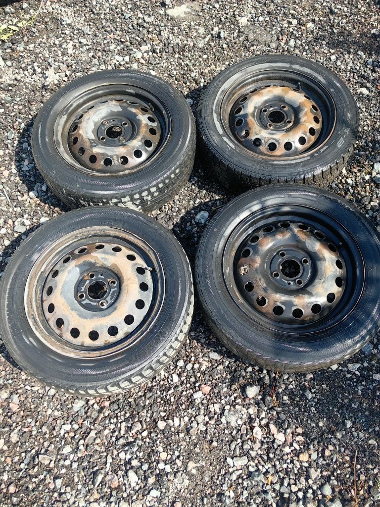 175/65/15 диски с шинами +3 шины зимние