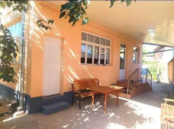 Ховли Сотилади  4 хона 6.45 сотик Тайер уй  Ешлик м. Кибрай рн